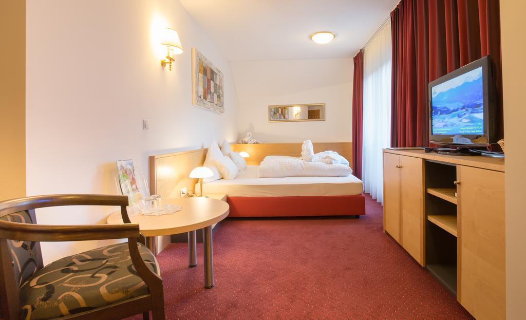 Hotel Amadeus Micheluzzi سيرفاوس المظهر الخارجي الصورة